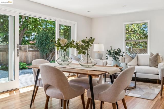 1708 Derby St, Berkeley CA: https://media.crmls.org/mediaz/5aea1073-50c7-41bd-9907-04d40702a93a.jpg