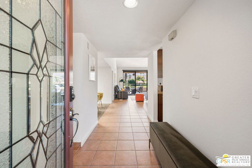 MLS #25598775PS image #5