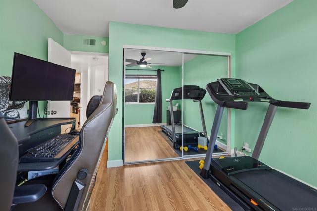2914 Elm Tree Ct, Spring Valley CA: https://media.crmls.org/mediaz/5aebd0e2-f577-4527-98bd-17d1321f0c53.jpg
