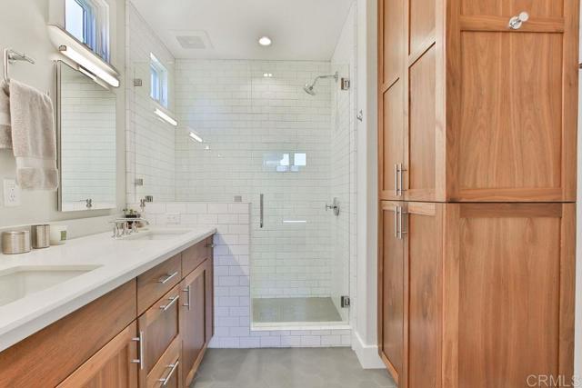 Detail Gallery Image 30 of 39 For 573 H, Coronado,  CA 92118 - 3 Beds | 3 Baths