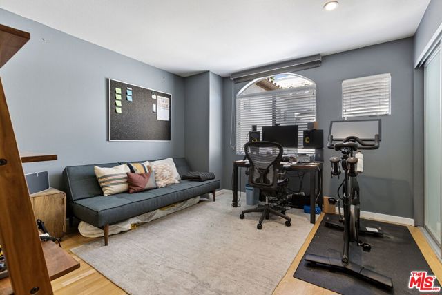 716 Maltman Avenue, Los Angeles CA: https://media.crmls.org/mediaz/5aedb7ac-0396-407b-a625-2ffa269213e2.jpg