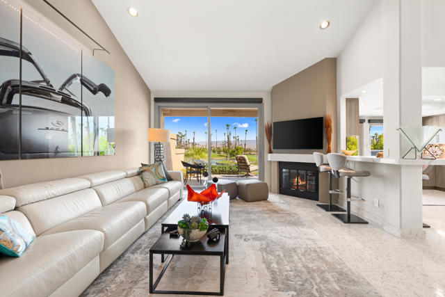 76064 Honeysuckle Drive, Palm Desert, CA 92211