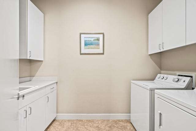 79967 Rancho La Quinta Drive, La Quinta CA: https://media.crmls.org/mediaz/5aee4d55-e6f9-4796-abc8-ddaed9bda907.jpg