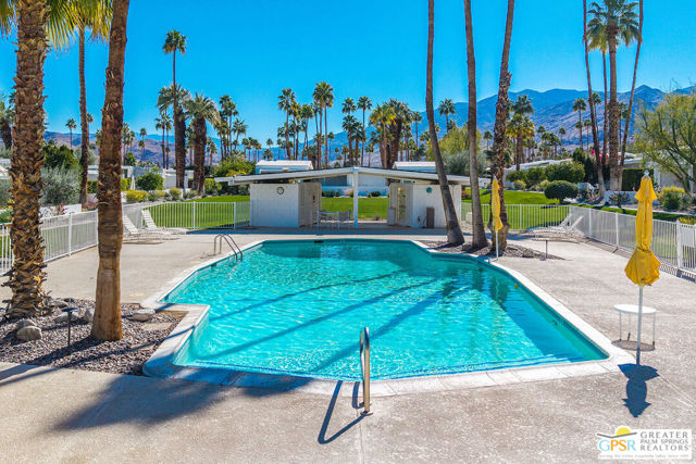 2380 S Skyview Drive, Palm Springs CA: https://media.crmls.org/mediaz/5aee534c-815e-4070-ad6d-957755aeb1ae.jpg