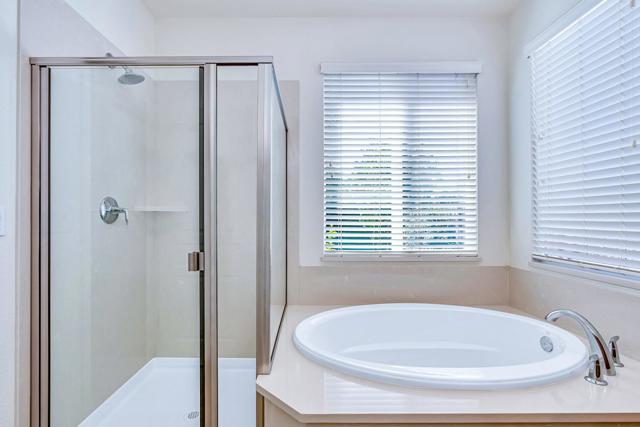 1149 Bellflower Way, Los Banos CA: https://media.crmls.org/mediaz/5aee9fba-18ce-4143-8ea3-ecb1a1749a93.jpg