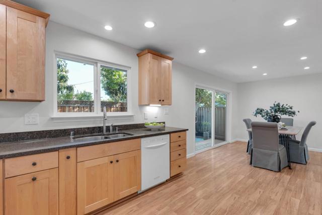 2436 Armstrong Place, Santa Clara CA: https://media.crmls.org/mediaz/5aef437e-d965-4581-bc77-1d9fe60bdd7c.jpg