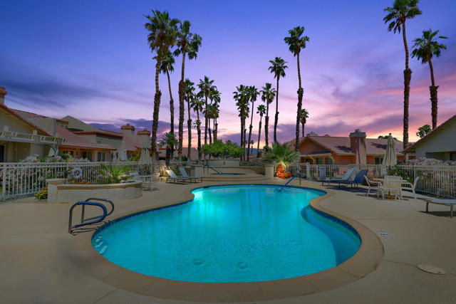 42285 Sultan Avenue, Palm Desert CA: https://media.crmls.org/mediaz/5aefa9da-3cfb-4f7b-9d4f-285edf9c3387.jpg