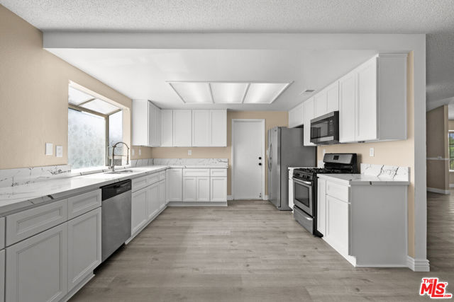 25626 Vespucci Avenue, Moreno Valley CA: https://media.crmls.org/mediaz/5aefd4fa-1fb5-458a-875c-5220ff8545ab.jpg