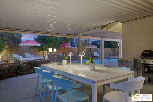 1334 S San Joaquin Drive, Palm Springs CA: https://media.crmls.org/mediaz/5af0b71e-1cd4-4bf3-93d7-38be84dbd5de.jpg