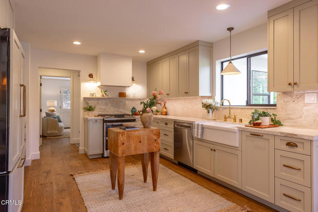 Detail Gallery Image 13 of 46 For 300 W Santa Ana St, Ojai,  CA 93023 - 5 Beds | 3/1 Baths