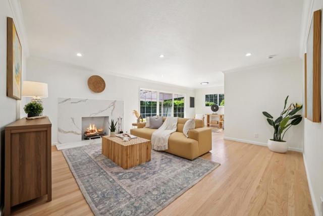 1284 Mandarin Drive, Sunnyvale CA: https://media.crmls.org/mediaz/5af33759-9492-41b9-b921-859db7cac5da.jpg