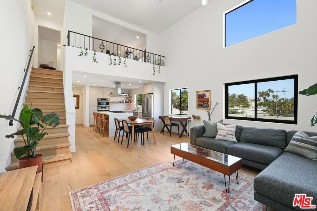 3968 Inglewood Boulevard #2