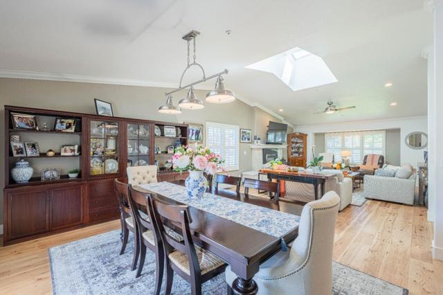 25552 Meadowview Circle, Salinas CA: https://media.crmls.org/mediaz/5af3e3ac-c99e-4211-9b23-75d7f341c585.jpg