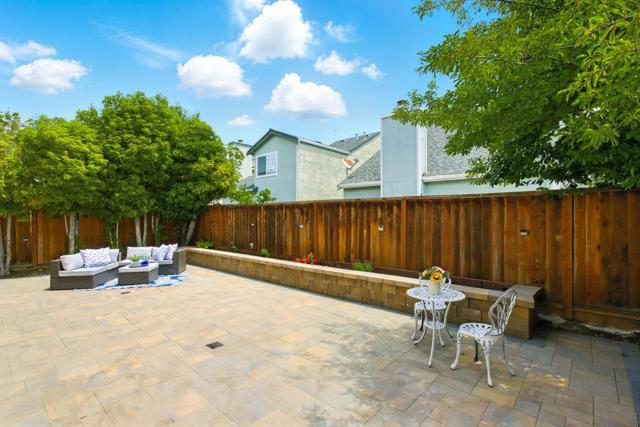 34348 Siward Drive, Fremont CA: https://media.crmls.org/mediaz/5af4f442-0217-4d77-85b3-f9f4c339af52.jpg