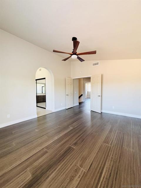 672 Chateau Place, Escondido CA: https://media.crmls.org/mediaz/5af52a99-a6f7-4b25-b828-c1fdbfd6673d.jpg