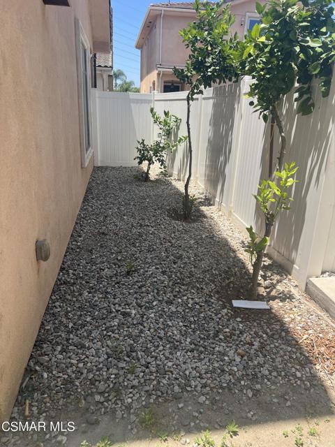 7608 W Ani Way, North Hollywood CA: https://media.crmls.org/mediaz/5af536bb-8053-4385-8510-583d408a18fa.jpg