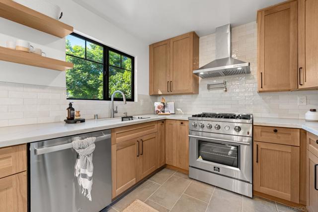 3678 Richmond St, San Diego CA: https://media.crmls.org/mediaz/5af555b2-c291-4faf-a621-c6b834d25d7c.jpg