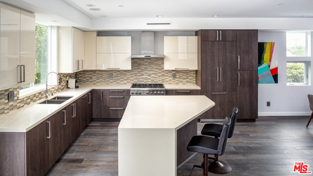 205 IRENA Avenue, Redondo Beach, California 90277, 5 Bedrooms Bedrooms, ,4 BathroomsBathrooms,Residential,Sold,IRENA,17275834