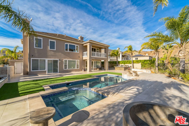 12530 Longacre Avenue, Granada Hills CA: https://media.crmls.org/mediaz/5af5ccf1-2778-4876-973d-4ea96d7c8cdd.jpg