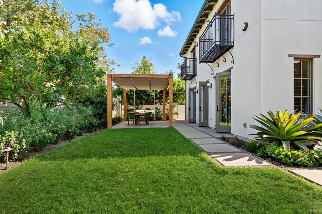 16941 Simple Melody Lane, San Diego CA: https://media.crmls.org/mediaz/5af60ebb-926b-43d1-b12e-54fc0d8a1f1c.jpg