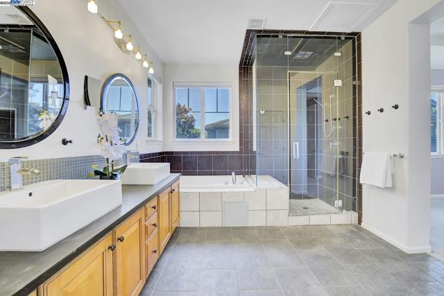 445 S 22Nd St, San Jose CA: https://media.crmls.org/mediaz/5af62f9a-cc68-48bc-ae3b-759b13e2f556.jpg