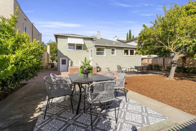 706 S Humboldt Street, San Mateo CA: https://media.crmls.org/mediaz/5af65960-9a42-448b-bc6d-cec8b9b076bb.jpg