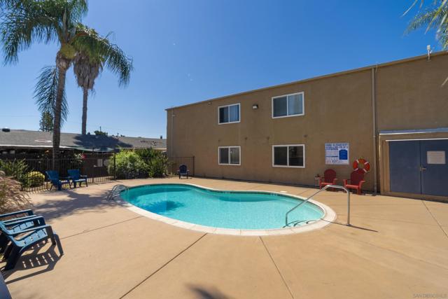 1386 E Madison Ave, El Cajon CA: https://media.crmls.org/mediaz/5af6d0ad-843c-4f21-b5fa-de37a1ba5c12.jpg