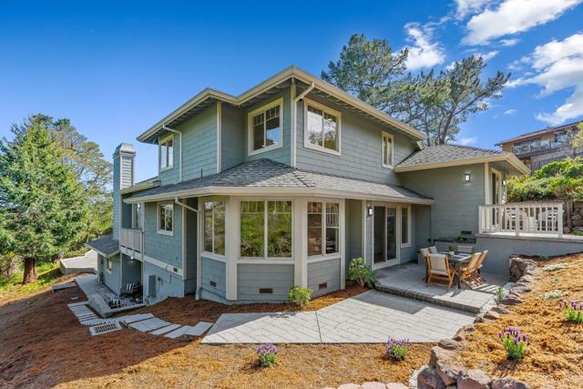 822 San Carlos Avenue, El Granada CA: https://media.crmls.org/mediaz/5af79ab6-595c-4fc7-968e-3b27fbedc795.jpg