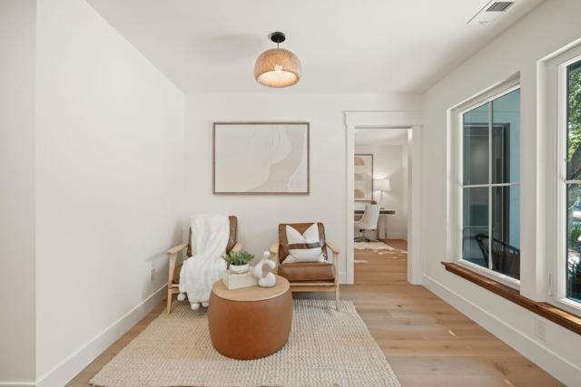 911 Peggy Lane, Menlo Park CA: https://media.crmls.org/mediaz/5af9847f-eb6f-43ea-945f-e76badc390a3.jpg