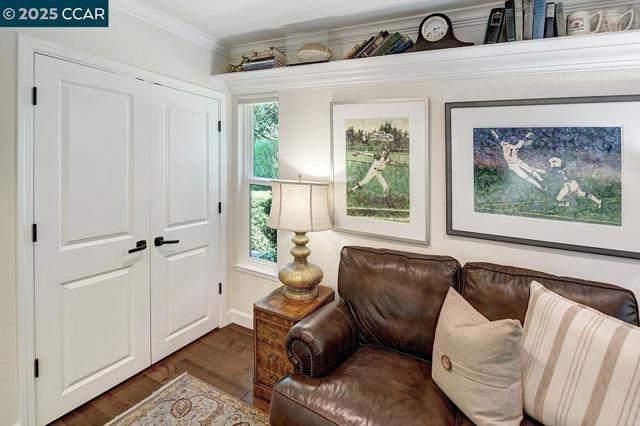 633 Terra California Dr, Walnut Creek CA: https://media.crmls.org/mediaz/5af99223-fd26-4aaf-ba14-ac52d79621b4.jpg