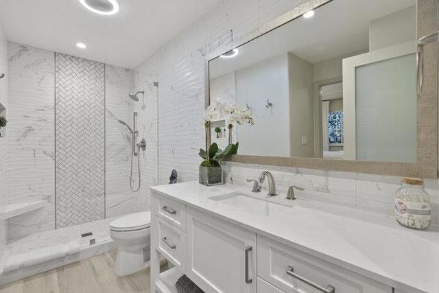 5958 Dry Oak Drive, San Jose CA: https://media.crmls.org/mediaz/5af9d7f4-9fc6-4156-aae8-88a5882b604e.jpg