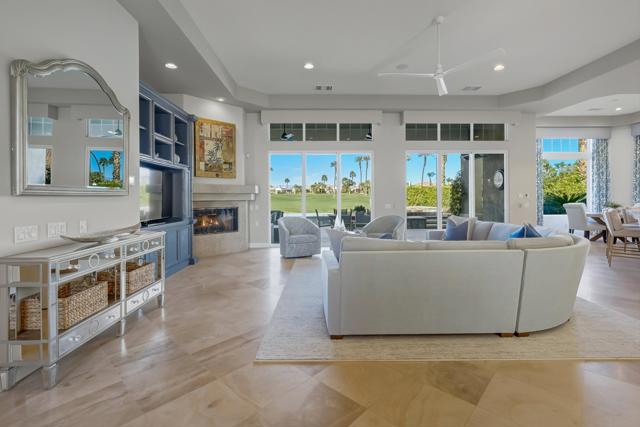 51641 El Dorado Drive, La Quinta CA: https://media.crmls.org/mediaz/5afa8bb6-d7ed-4c47-8de0-2ebfe80bfc10.jpg