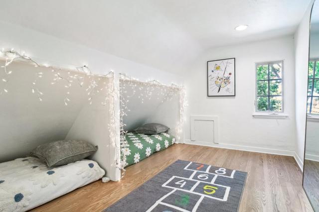 1716 Fulton Street, Palo Alto CA: https://media.crmls.org/mediaz/5afa97bd-91d0-4c12-b55e-69670434e67b.jpg