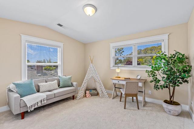 720 Gilroy Drive, Capitola CA: https://media.crmls.org/mediaz/5afae77d-d562-43c9-95f9-b78b32ec5621.jpg