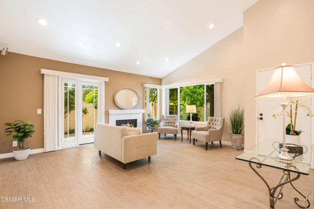 1103 Catlin Street, Simi Valley CA: https://media.crmls.org/mediaz/5afb00a9-9e9e-4785-9c3b-9d6c78bef6a5.jpg