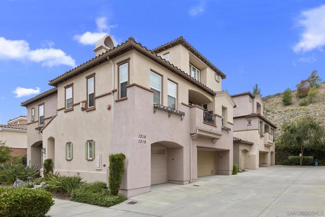 1210 Highbluff Ave, San Marcos, California 92078, 2 Bedrooms Bedrooms, ,2 BathroomsBathrooms,Townhouse,For Sale,Highbluff Ave,250029747SD