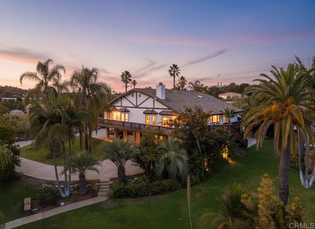 31121 Stardust Ln, Valley Center CA: https://media.crmls.org/mediaz/5afb5818-3a7b-4eb9-9eb7-b34f7fc08633.jpg