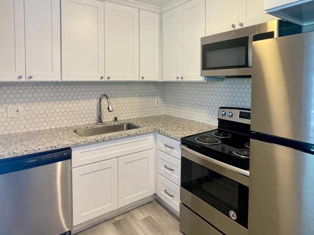Image 3 of 8 For 794 Deland Avenue