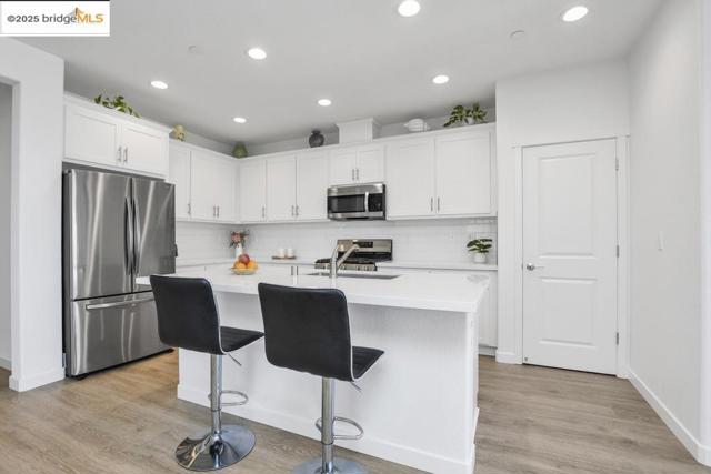5424 Nimis Way, Antioch CA: https://media.crmls.org/mediaz/5afd8ca2-cb3e-499e-8439-35d8a7c4f261.jpg