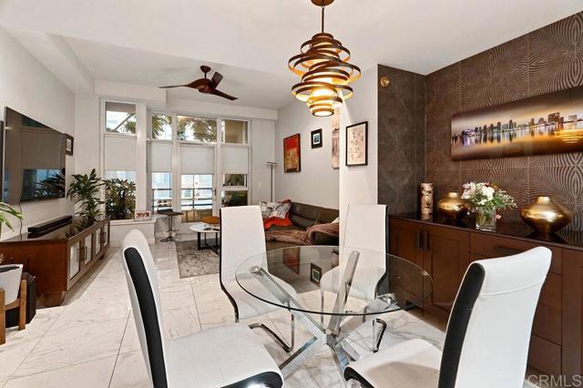 Detail Gallery Image 10 of 47 For 825 W Beech St #102,  San Diego,  CA 92101 - 2 Beds | 2/1 Baths