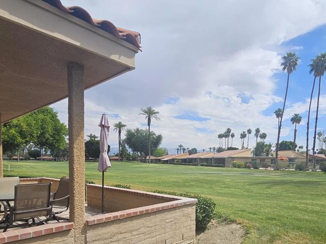 101 La Cerra Drive, Rancho Mirage CA: https://media.crmls.org/mediaz/5afdf901-8a68-423f-a8a6-3f8e600f50f1.jpg