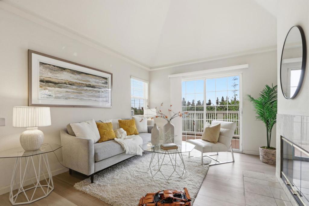 612 Arcadia Terrace #301