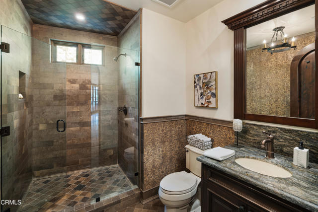 5065 Indianola Way, La Canada Flintridge CA: https://media.crmls.org/mediaz/5b001294-d459-4f45-8464-1a173b643042.jpg