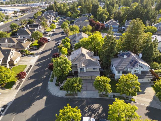 304 AVONDALE LANE, Livermore CA: https://media.crmls.org/mediaz/5b007a06-d63a-4b13-9684-2664a8a281b1.jpg