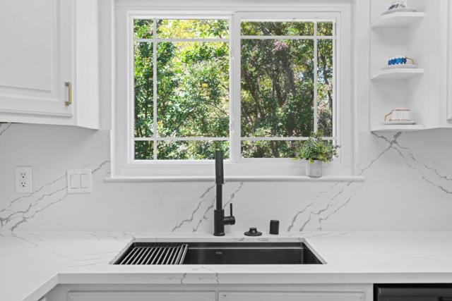 2124 Canoas Garden Avenue, San Jose CA: https://media.crmls.org/mediaz/5b00d57a-85c9-421d-bc75-0f7bc81d260b.jpg
