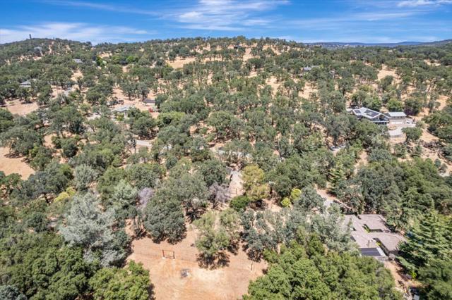 3748 Baldwin Drive, Placerville CA: https://media.crmls.org/mediaz/5b0162de-1d6d-4f02-a0d8-d620c524bd2f.jpg