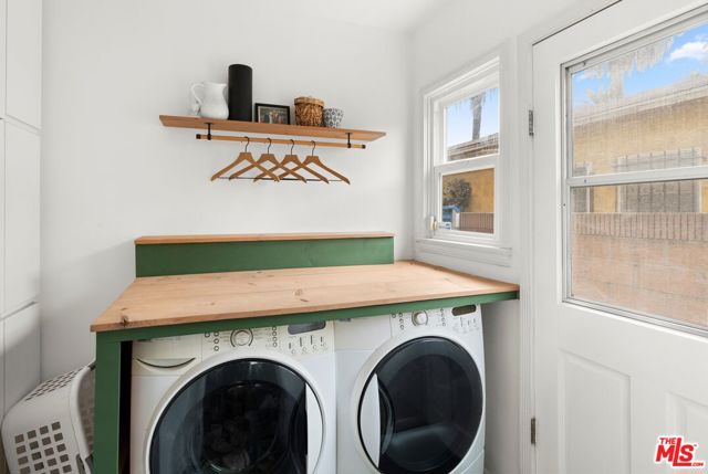 2451 Oregon Avenue, Long Beach, California 90806, 3 Bedrooms Bedrooms, ,2 BathroomsBathrooms,Single Family Residence,For Sale,Oregon,25603157