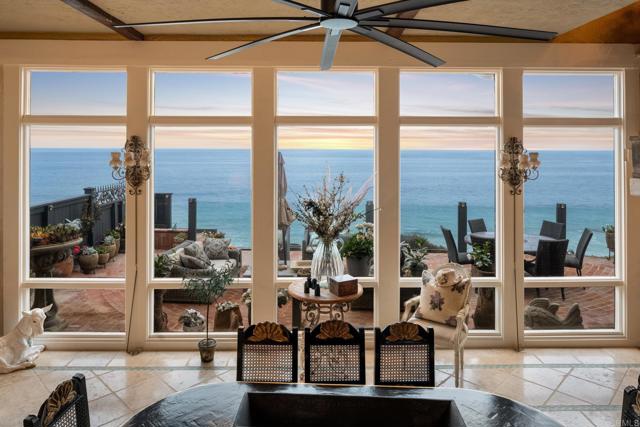 200 Neptune Avenue, Encinitas CA: https://media.crmls.org/mediaz/5b01cc45-d63a-4c34-a57f-2ec792bed423.jpg