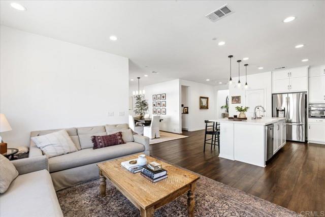 Detail Gallery Image 6 of 60 For 39665 Foxtail Dr, Temecula,  CA 92591 - 4 Beds | 3 Baths