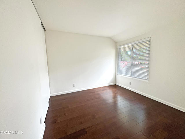 607 Valley Oak Lane, Newbury Park CA: https://media.crmls.org/mediaz/5b03a03e-74f9-4c71-aa5c-2aa14ea57944.jpg